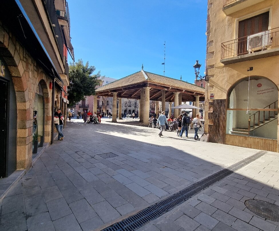 La Porxada-格拉诺列尔斯必去景点