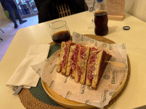 Bloom Meat, Sandwich &co主图