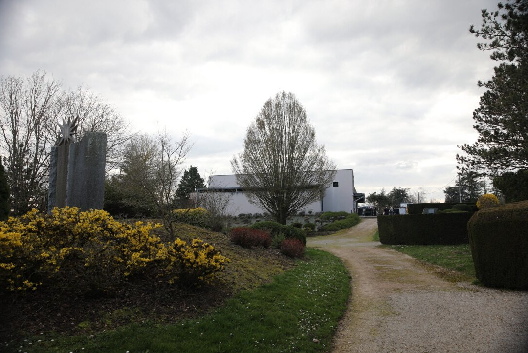 Crématorium de Bourgogne-Crissey必去景点