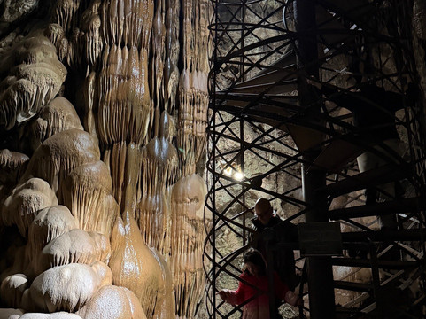 Moaning Caverns-Vallecito必去景点