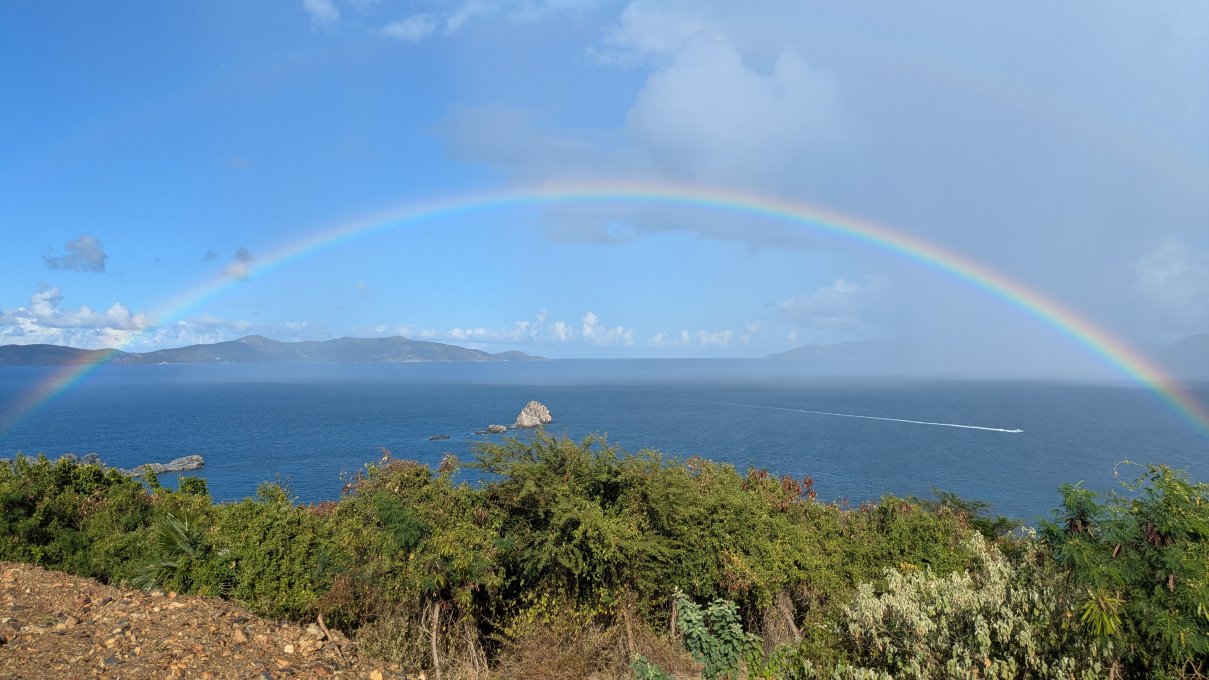 洛万戈度假村 + 海滩俱乐部（私人岛屿度假村）-官方