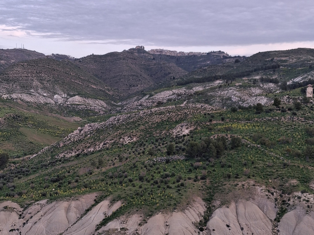 Volare sull'Arte Sicily-Centuripe必去景点