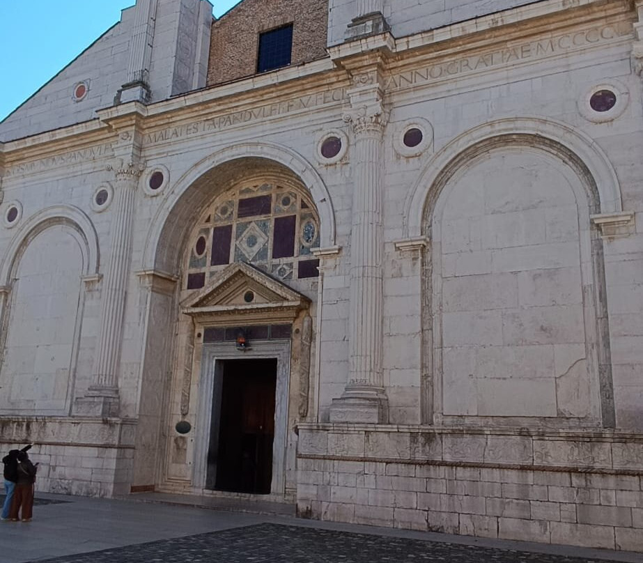 好莱坞酒店主图