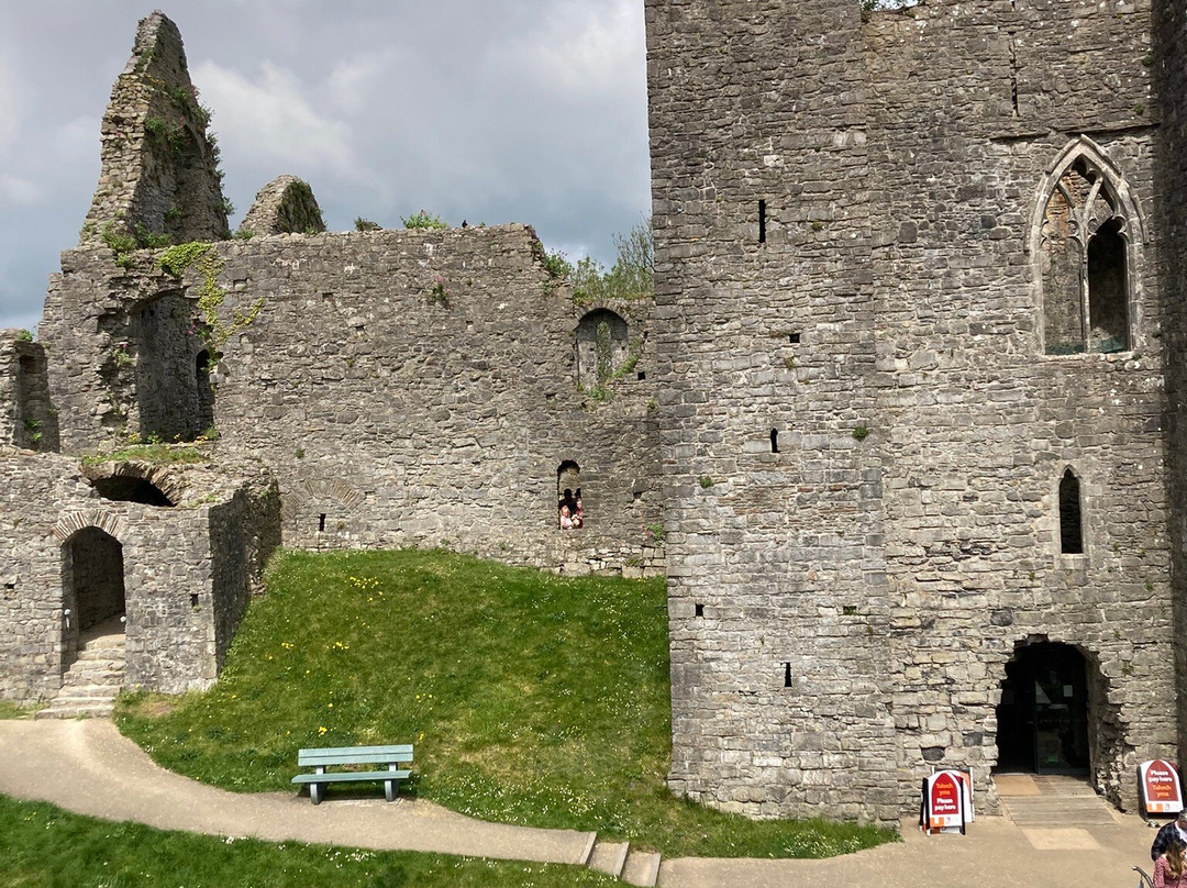 Oystermouth Castle-Mumbles必去景点