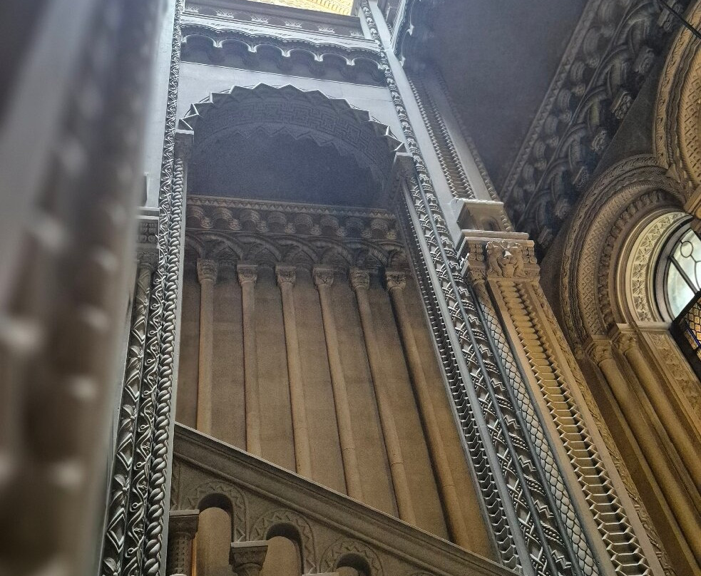 Penrhyn Castle-班格尔必去景点