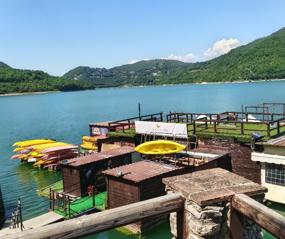 Lago del Turano-Castel di Tora必去景点