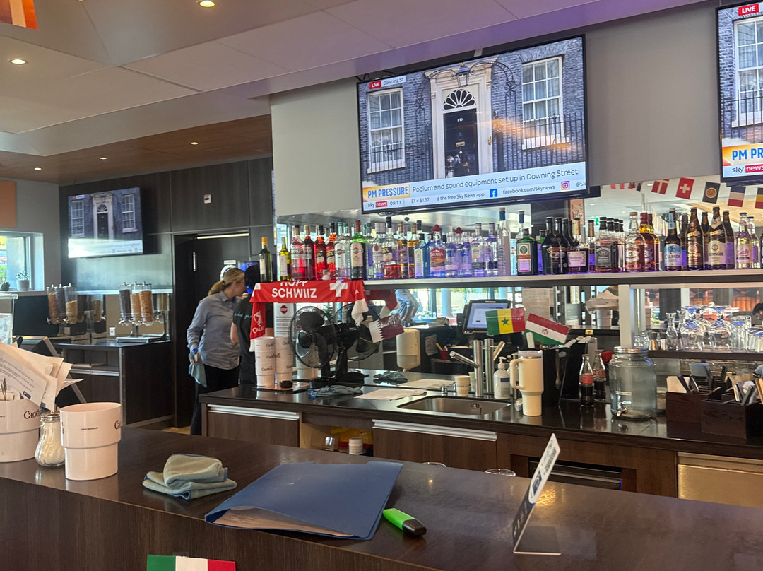Holiday Inn Express 苏黎世机场智选假日酒店主图