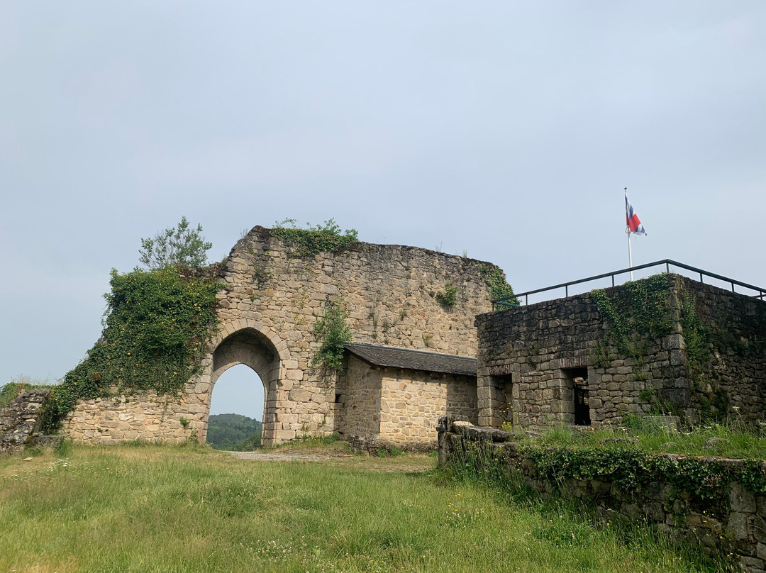 Eglise Saint-Pardoux-Gimel-les-Cascades必去景点