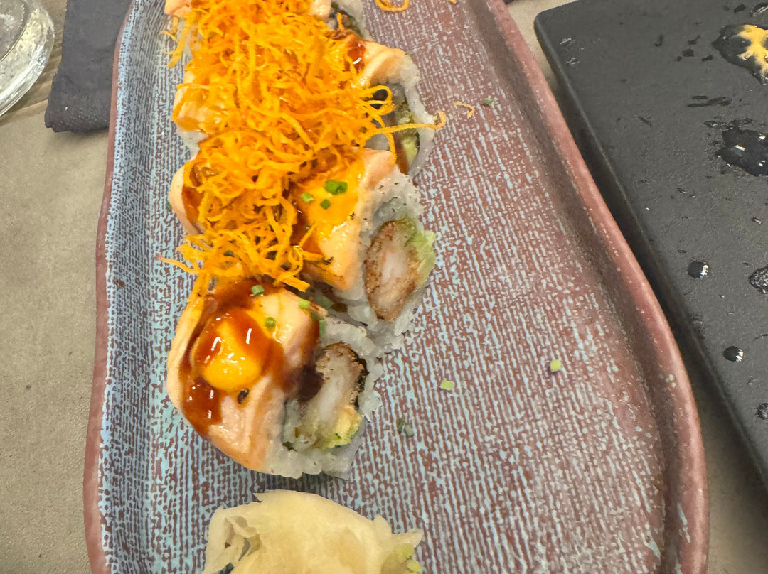 Santo Sushi Handroll