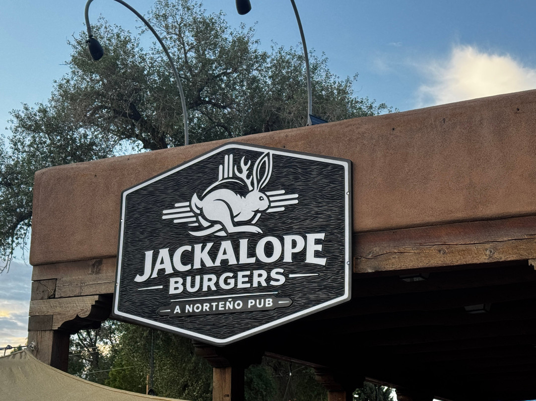 Jackalope Burgers, A Norteno Pub