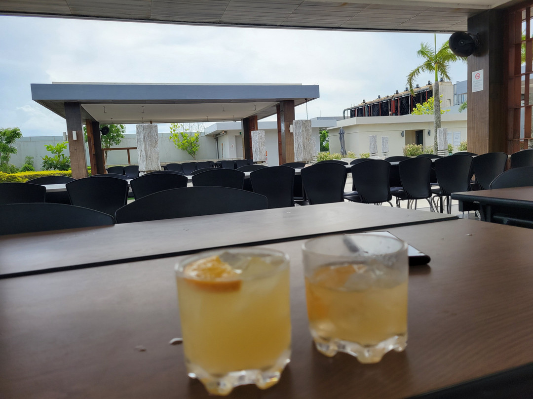 伊洛伊洛万怡酒店主图