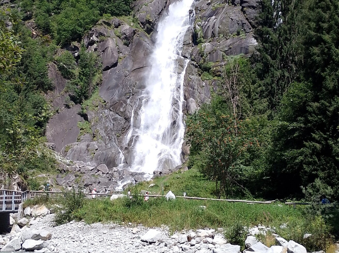 Nardis Waterfalls-Carisolo必去景点