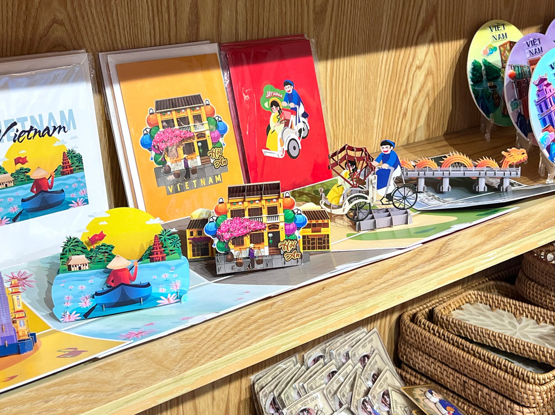 Thanh Khe旅游景点-Vigift - Gift & Specialty Shop in Da Nang