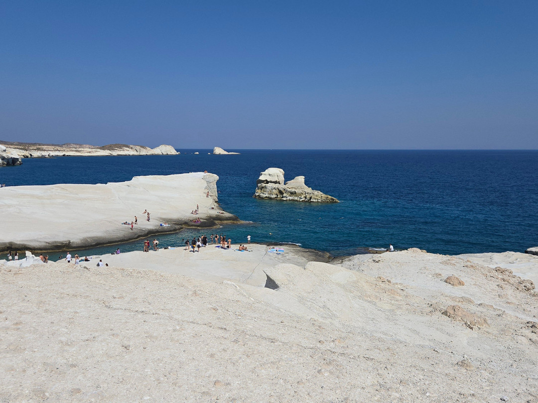 Sarakiniko Beach-米洛斯岛必去景点
