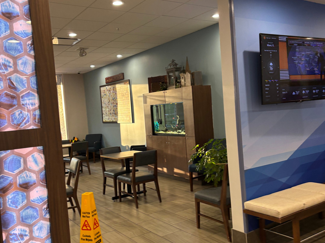 洲际酒店集团西平原西南智选假日酒店及套房主图