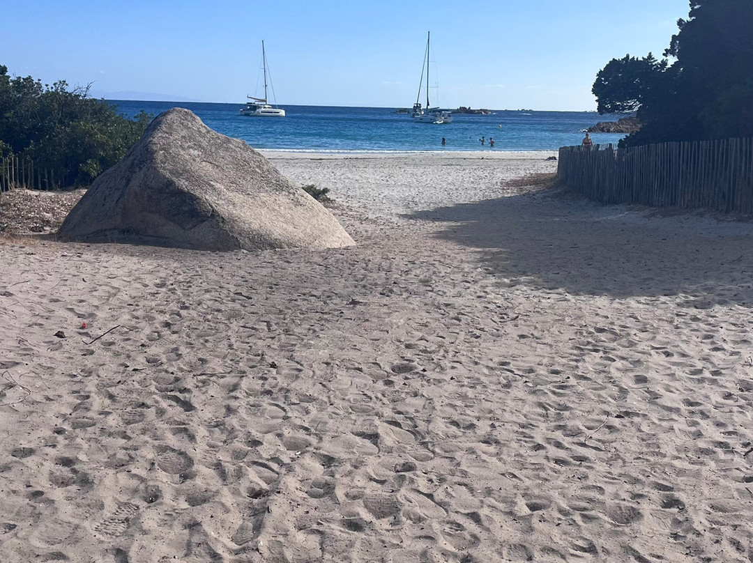 Plage De Roccapina-科西嘉必去景点