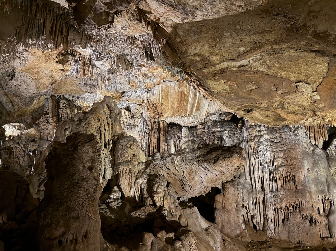 Sfentoni Cave-Zoniana必去景点
