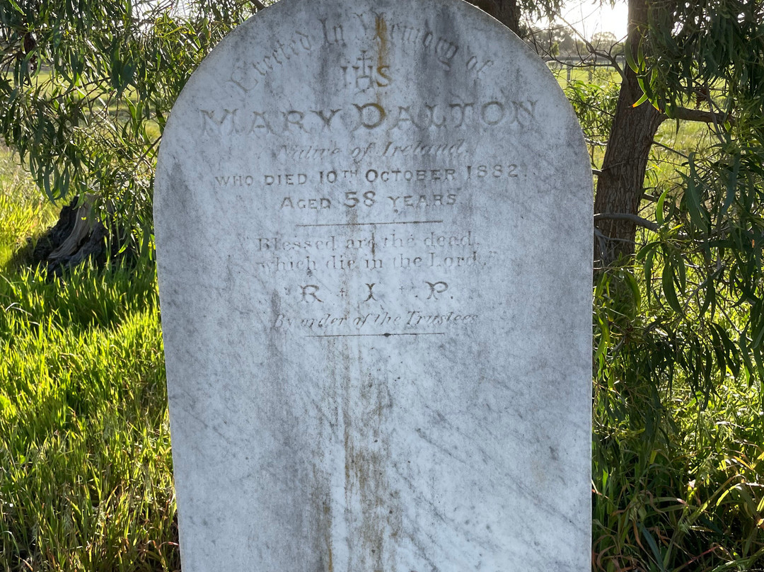 Inverleigh Cemetery-Inverleigh必去景点