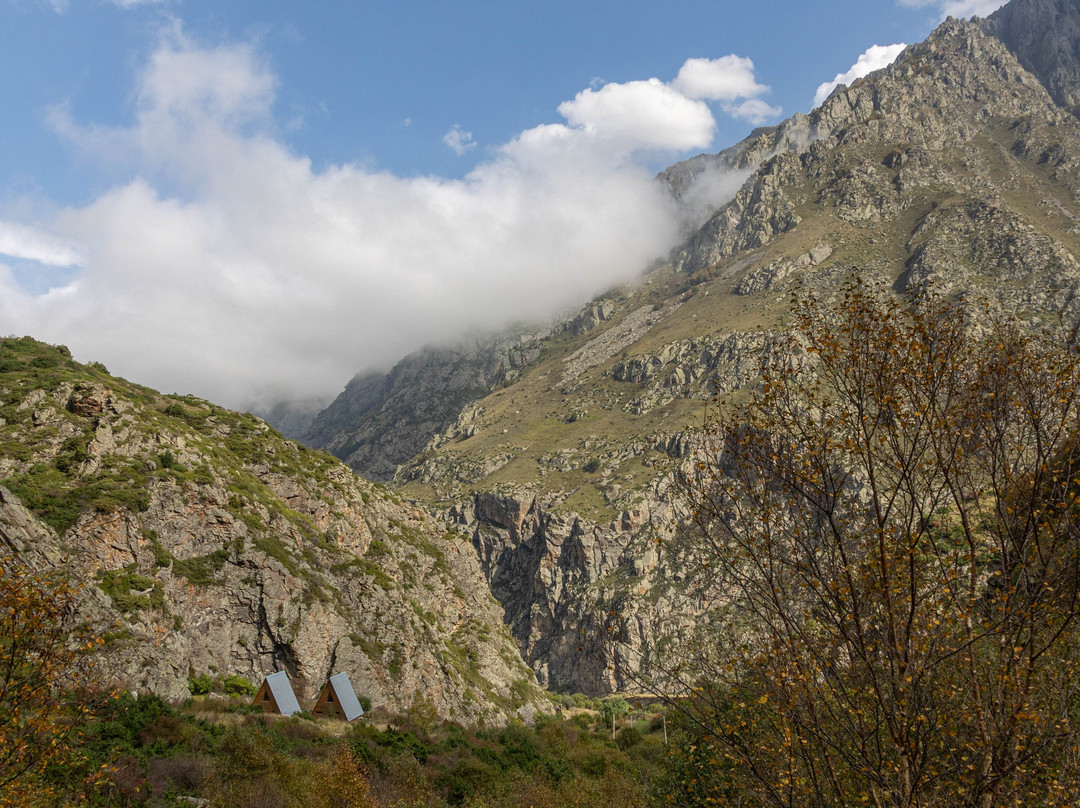 Gveleti Waterfall-Stepantsminda必去景点