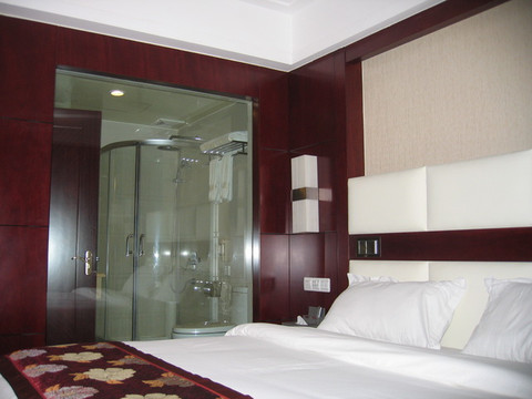 官宏大酒店（昆明火车站双桥夜市店）主图