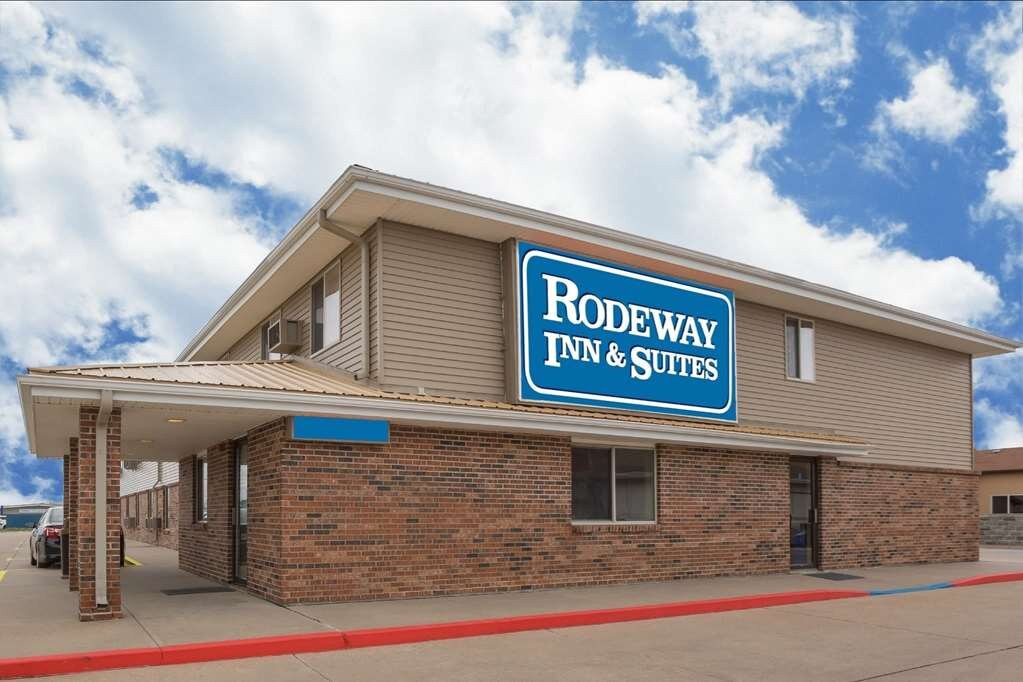 Rodeway Inn and Suites