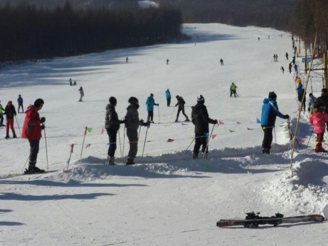 牡丹峰滑雪游乐场