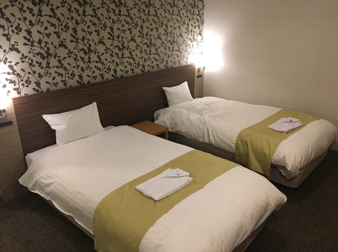 Hotel Crystal Plaza