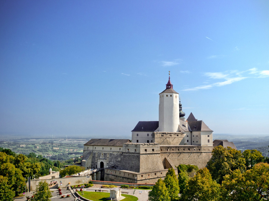 Forchtenstein Castle景点图片