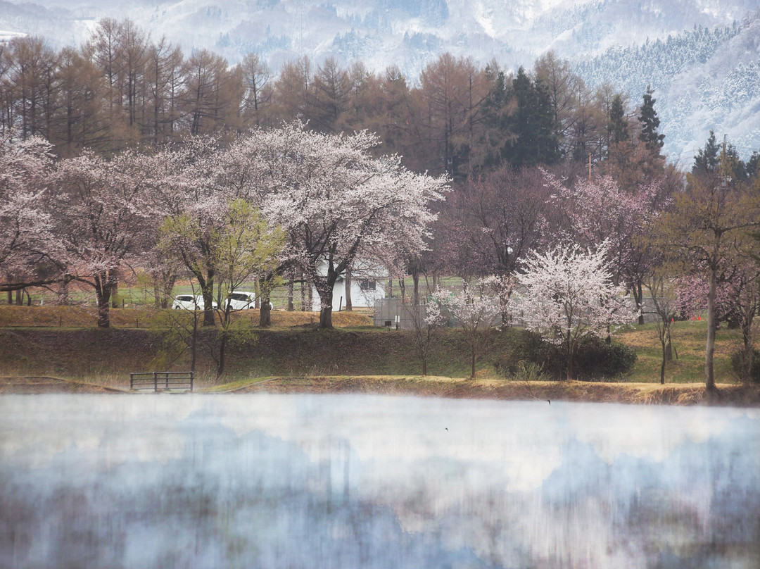 Shinko Lake景点图片
