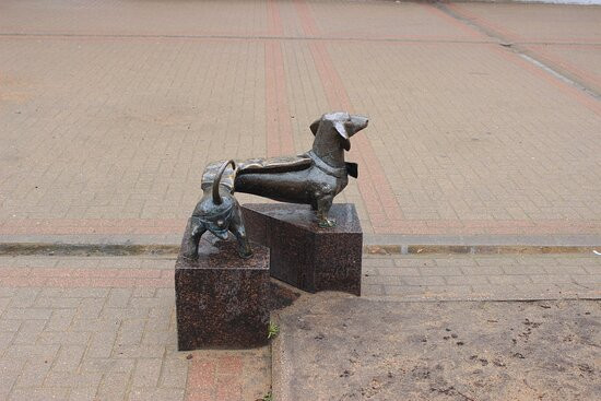 Sculpture-Bench Taksa景点图片