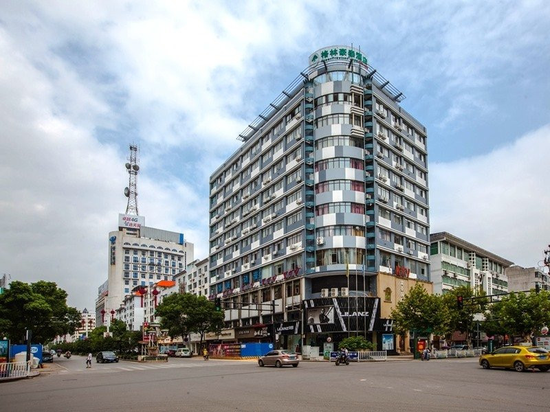 格林豪泰鹰潭交通路中心广场店主图