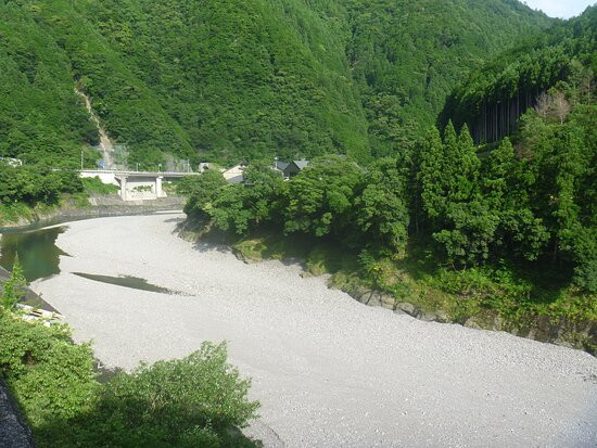 Totsu River景点图片