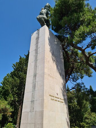 Memorial to the City Residents in Herceg-Novi景点图片