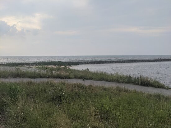 Portage Lakefront and Riverwalk景点图片