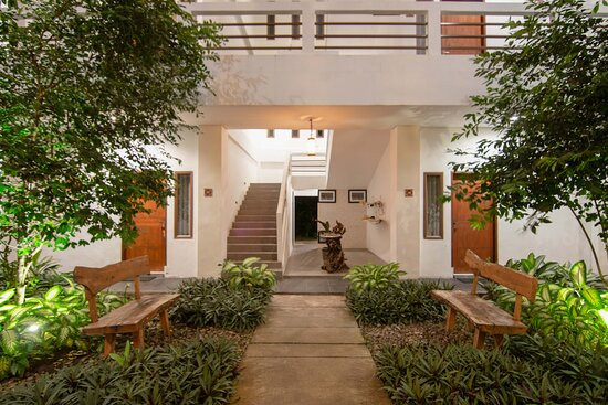 Diva Lombok Resort & Bintang Cafè主图