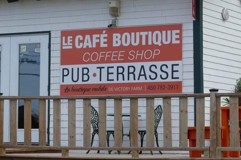 Café Boutique Pub De Victory Farm
