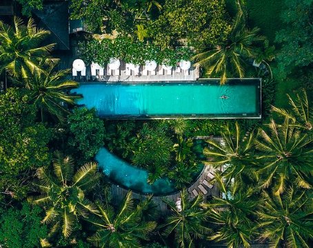 科玛内卡酒店-官方