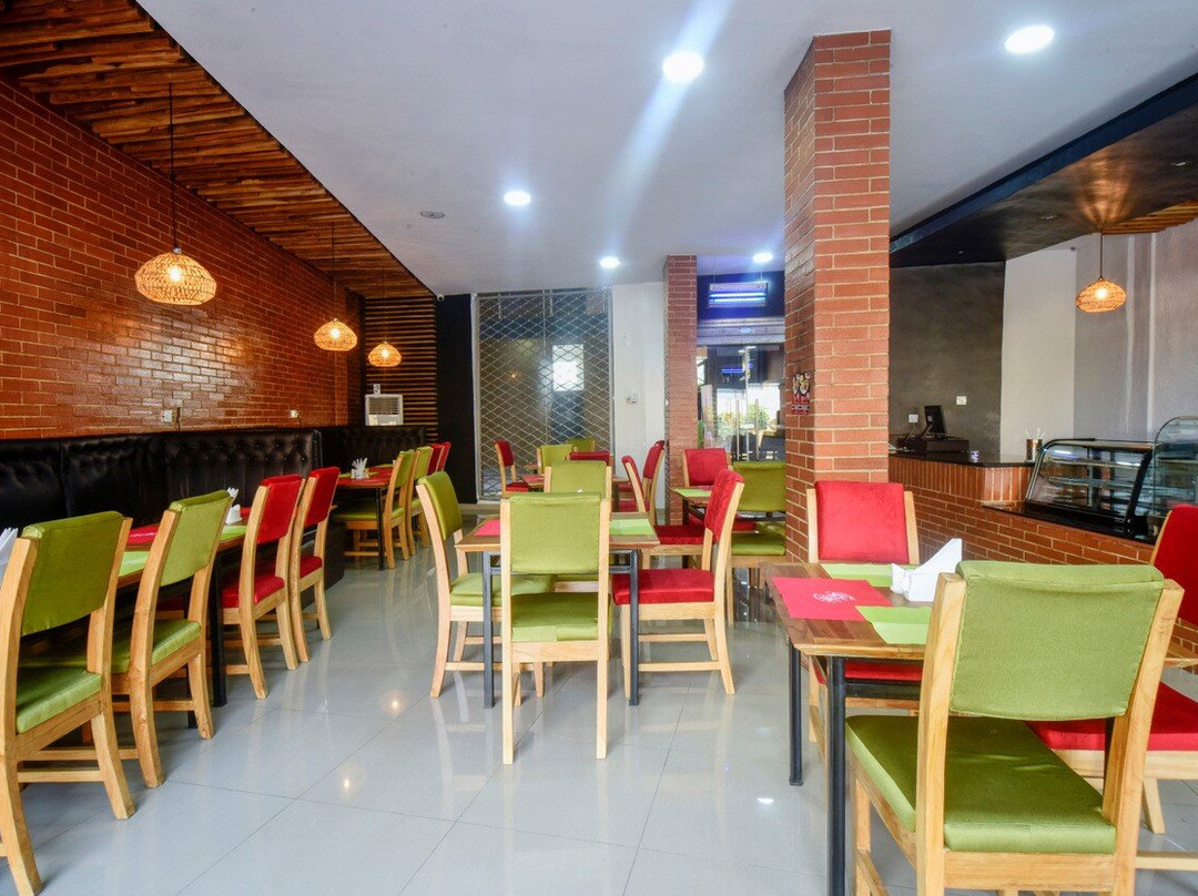 Continental Express Restaurant & Cafe