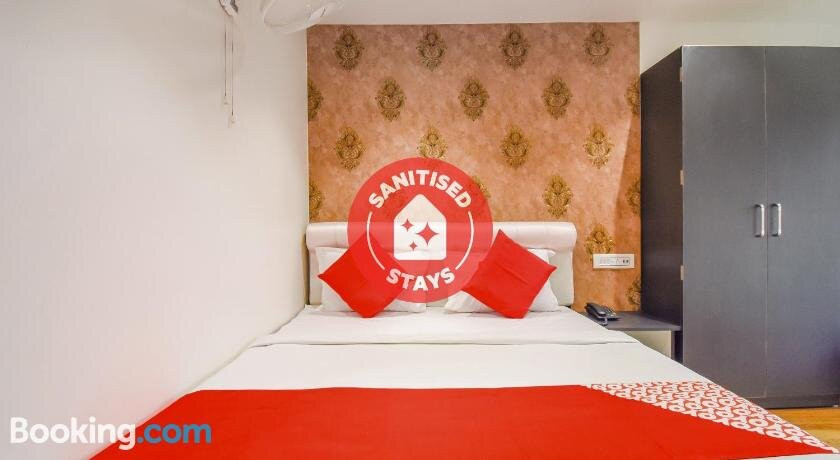 OYO 79226 Hotel Roy Residency