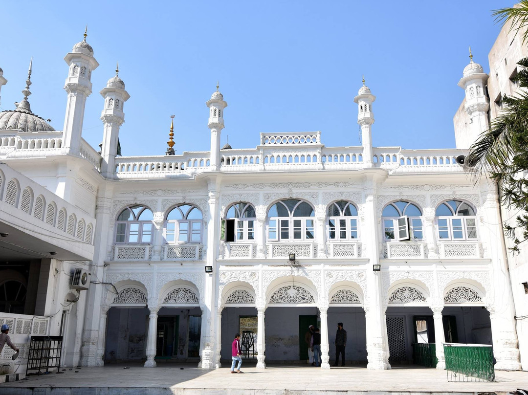 Imam Nassiruddin Mosque景点图片