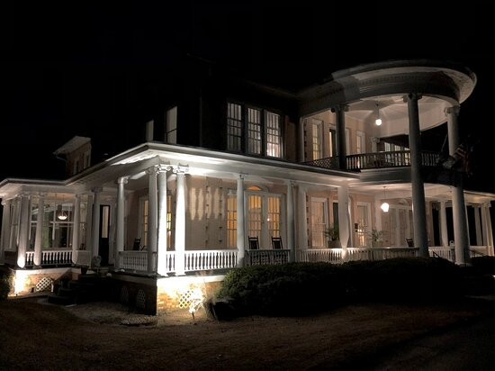 Abingdon Manor Inn and Restaurant主图