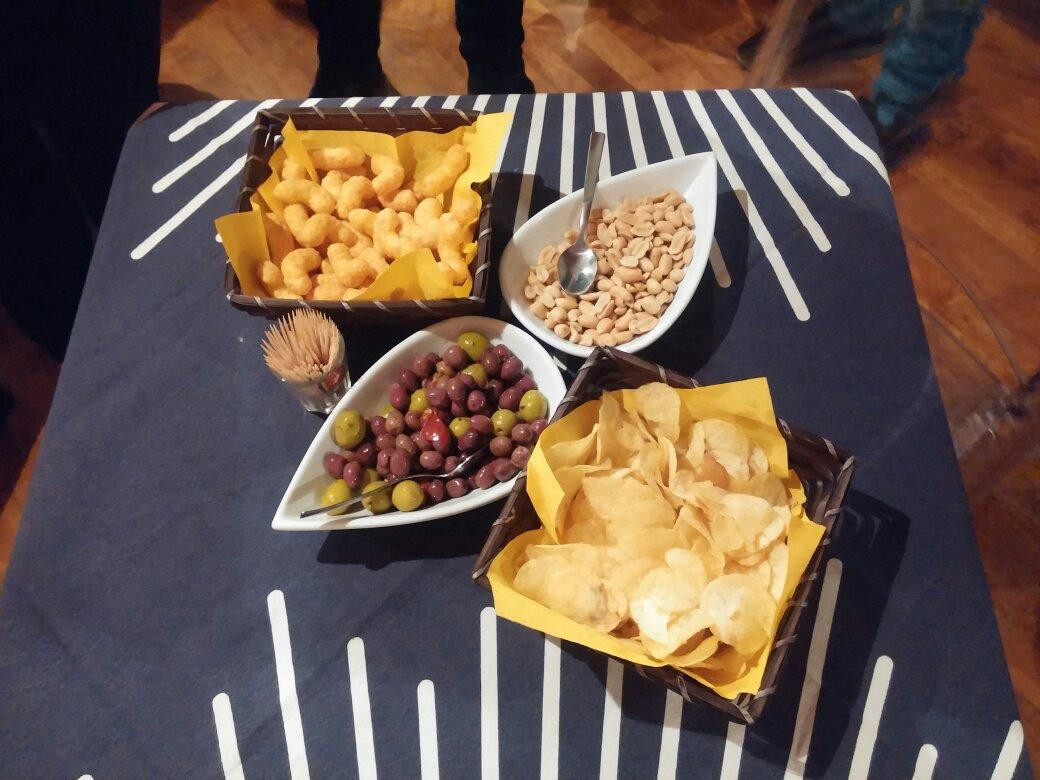 Sturla餐馆和美食-Tiburon Cafe