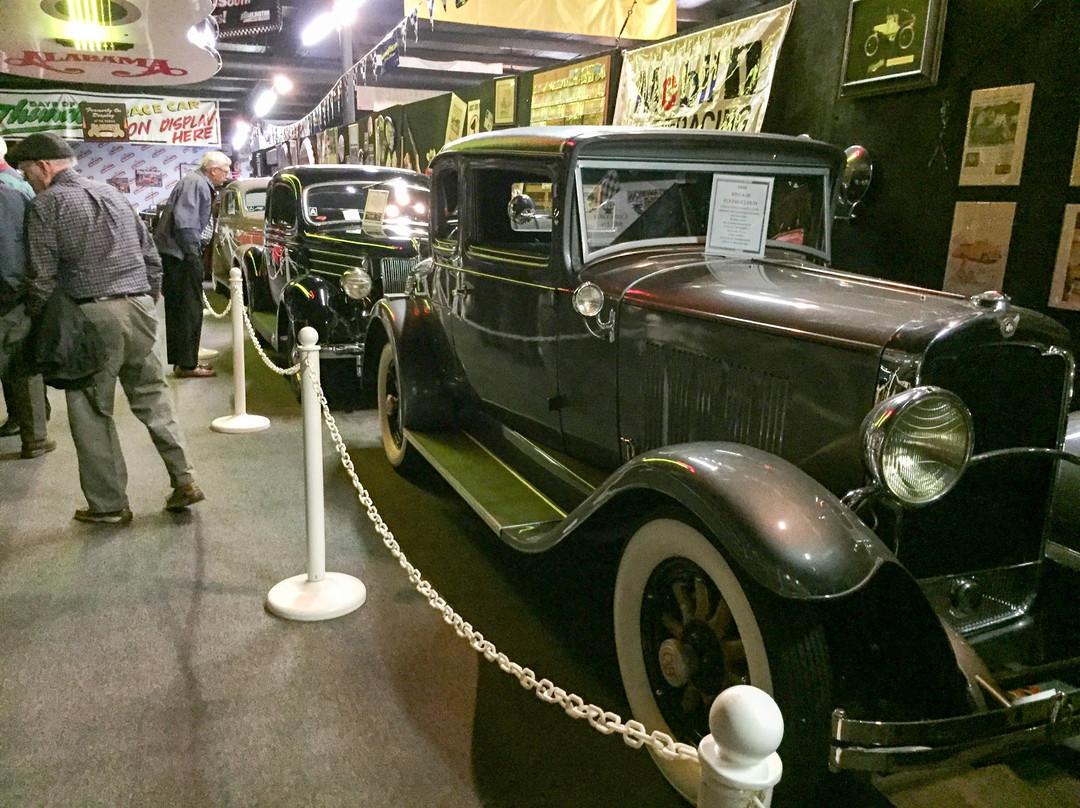 Morrison Motor Car Museum(formerly Backing Up Classics Auto Museum景点图片