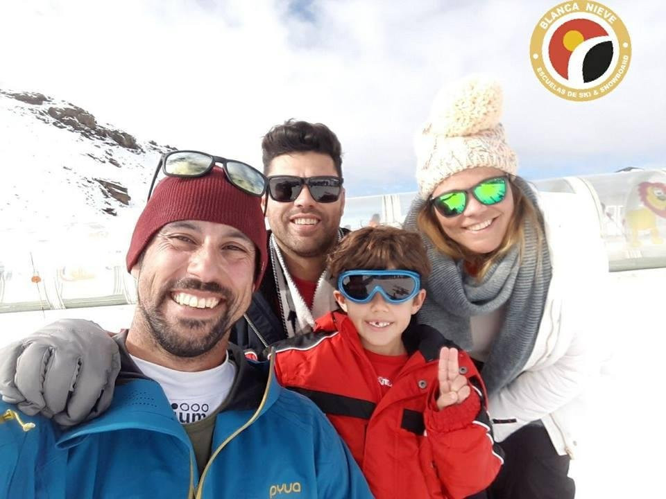 Escuela y Rental Blanca Nieve Sierra Nevada Esqui & Snowboard ​景点图片