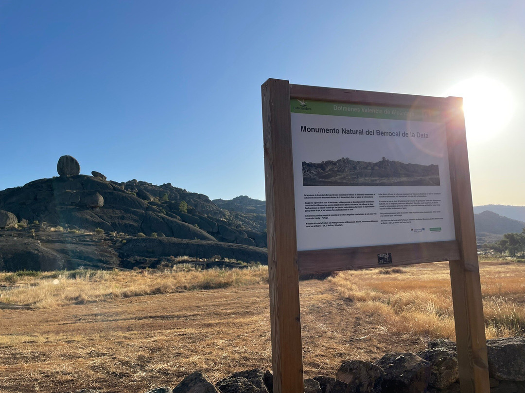Monumento Natural Berrocal De La Datq