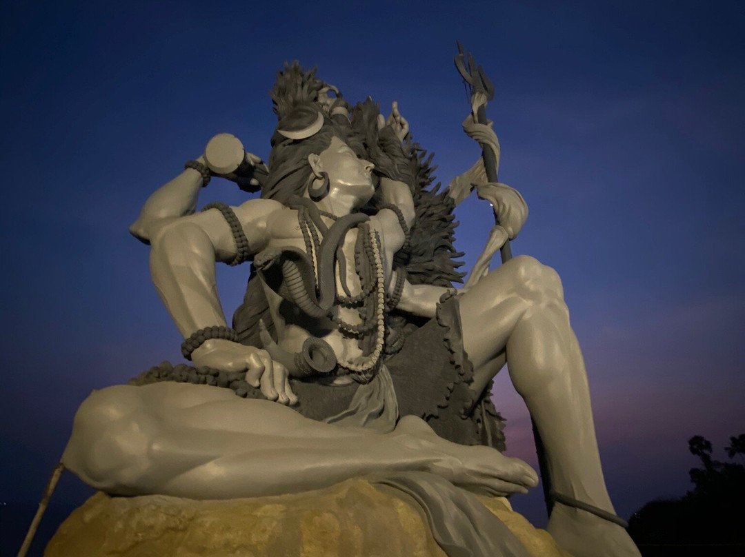 Aazhimala Siva Temple景点图片