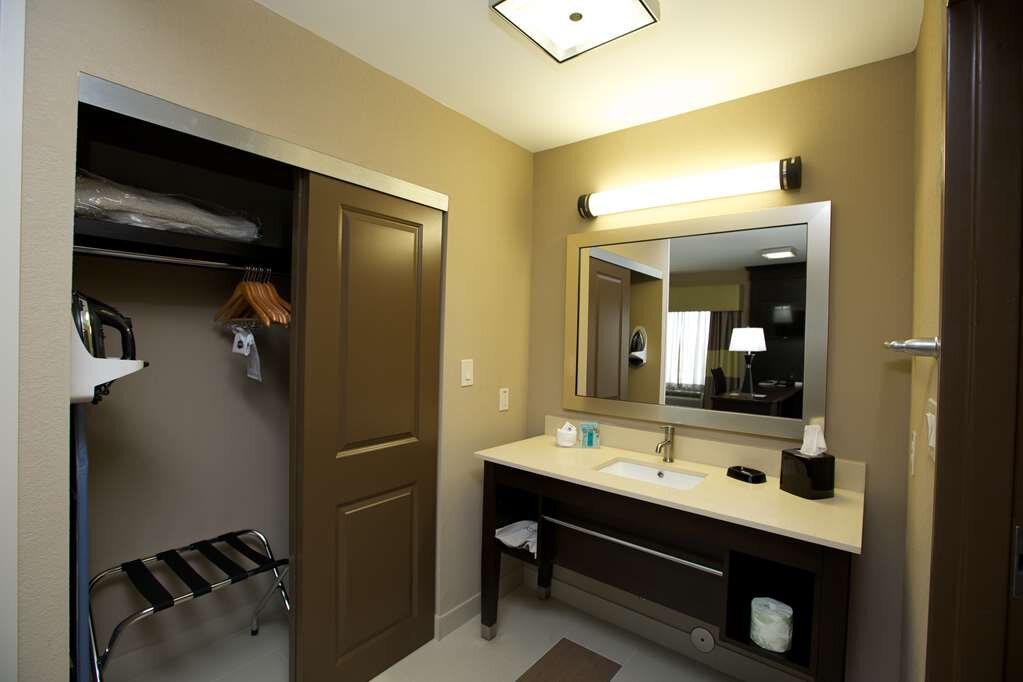Hampton Inn & Suites Missouri City-官方