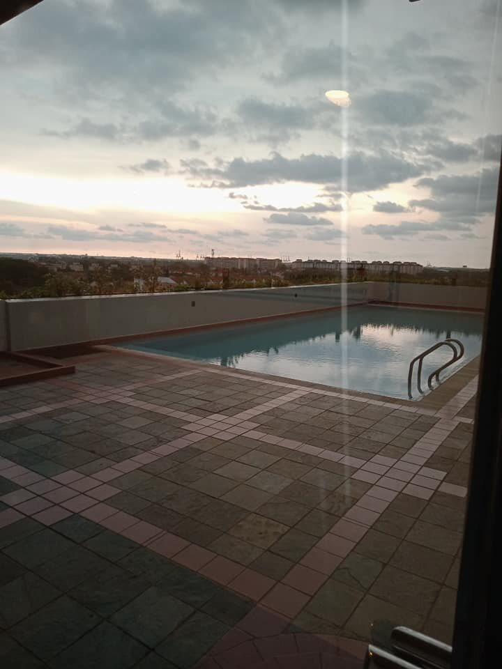 Crystal Crown Hotel Harbour View Port Klang-泳池