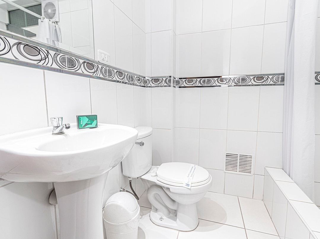 Hotel Manhattan Inn Aiport主图