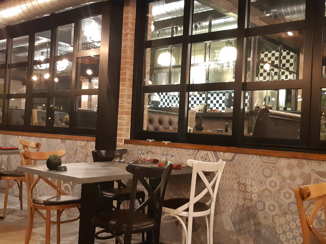 缇伦诺别墅酒店主图